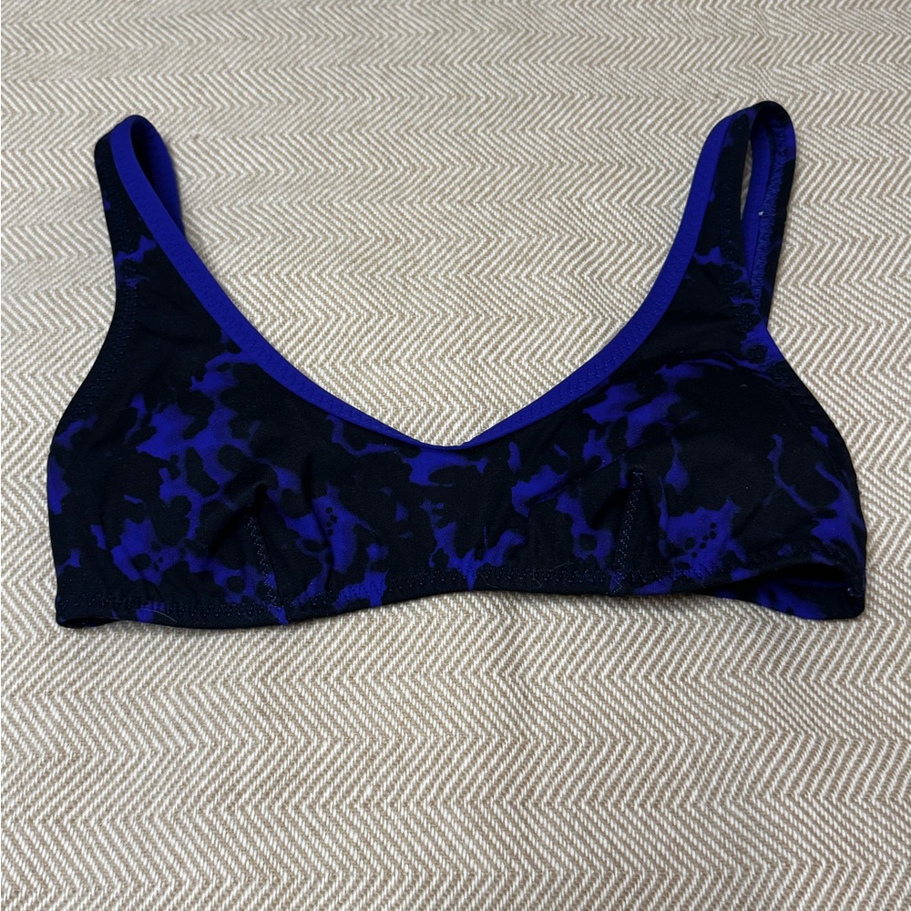 Fabletics Sunset Scoop Blue Bikini Top Size XS Athleisure Sporty Bra Gymwear
